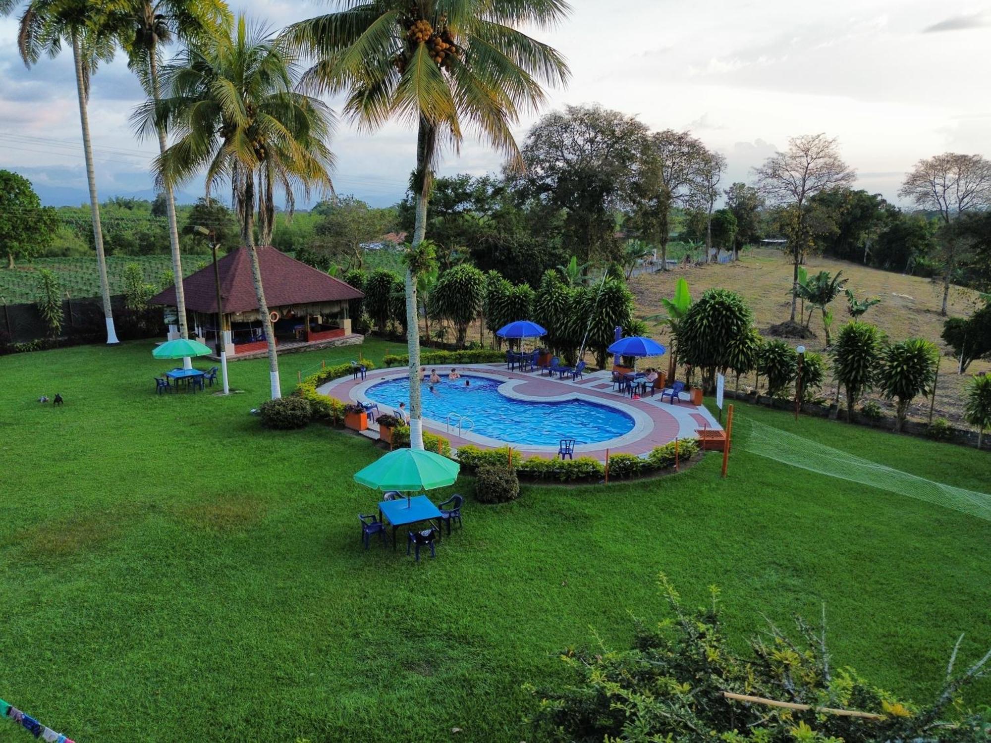 Finca Hotel Los Cocos Montenegro Exterior foto